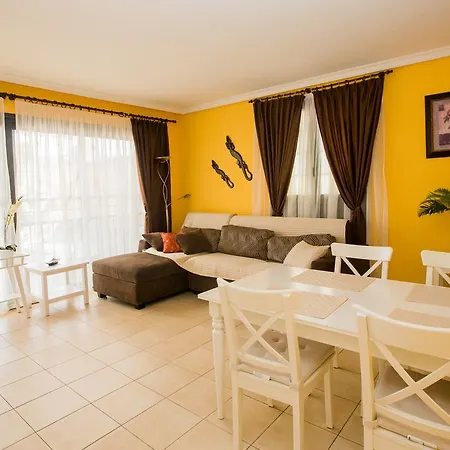 Townhouse En Adeje Park Nyaraló